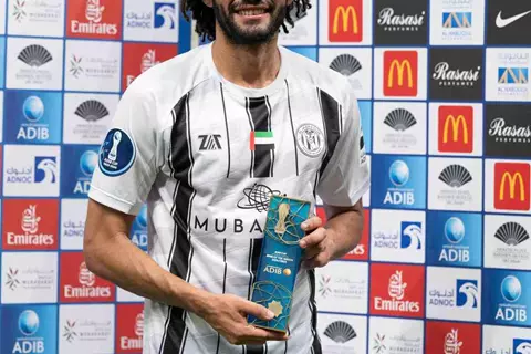 النني يعلن حصوله على الرخصة "A" للتدريب من يويفا